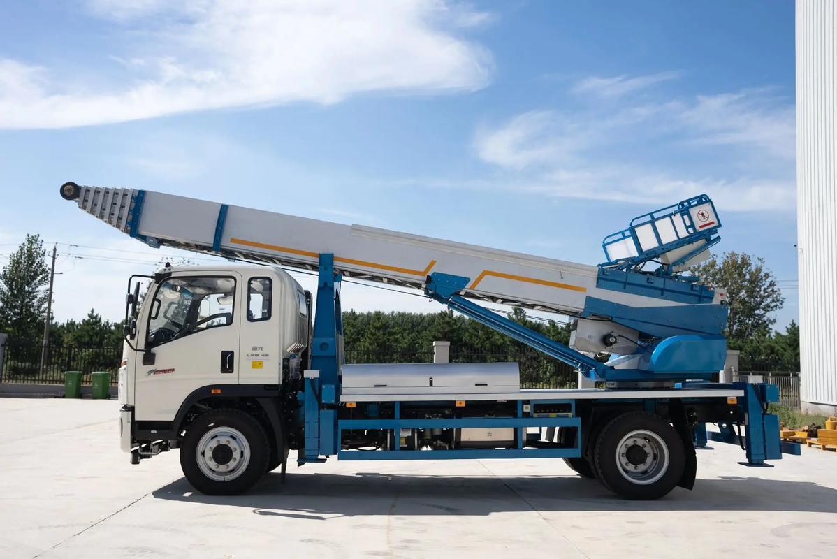 太康云梯上料车租赁费用